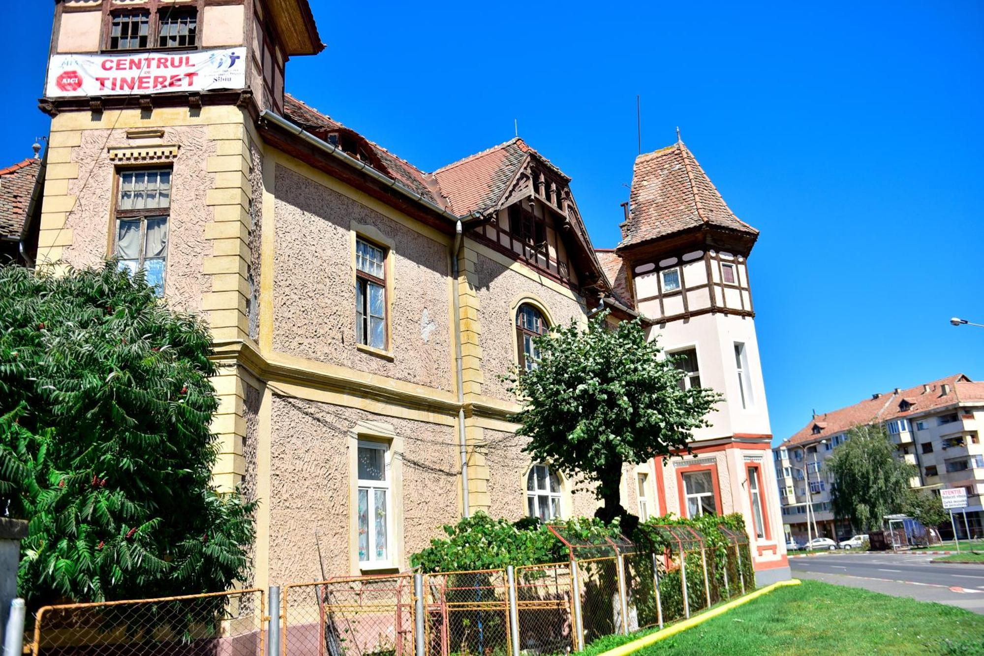 White House & Jacuzzi Daire Sibiu Dış mekan fotoğraf